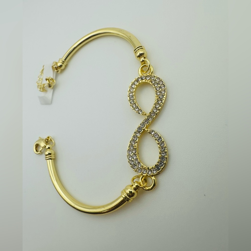 Elegant Gold Infinity Bracelet